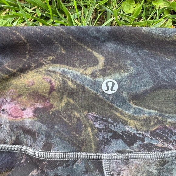 Lululemon Leggings (4) Multicolor - Picture 3 of 4